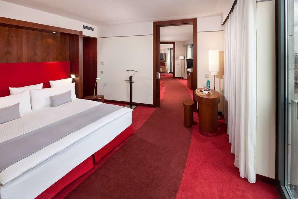 Meliá Hotel 4*